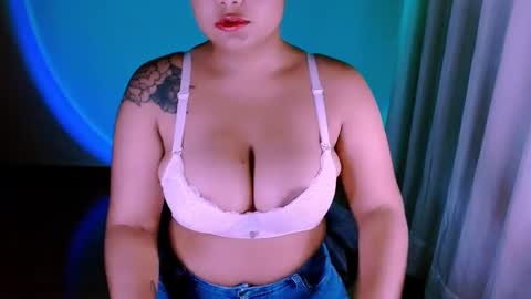 Alejandra  online show from February 28, 2025, 1:26 am