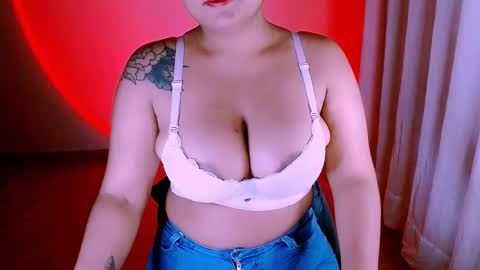 Alejandra  online show from February 28, 2025, 4:32 am