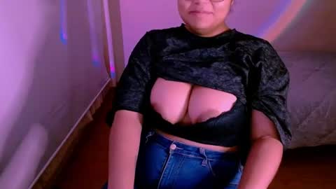 Alejandra  online show from July 2, 2026, 11:33 pm