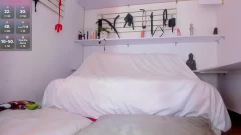 Alejandra online show from February 26, 2025, 1:41 pm
