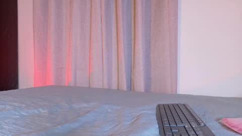 alejandra_dunn1 online show from May 26, 2026, 6:59 pm