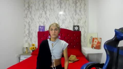 Snapshot of alejandra_james chatting on April 14, 2026, 11:05 am ALEJANDRA JAMES online show from April 14, 2026, 11:05 am