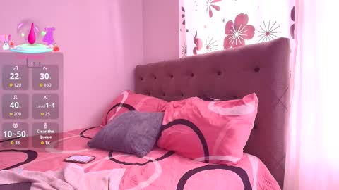 alejandrafoxs online show from September 30, 2025, 7:19 pm