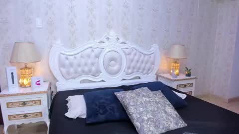 ALEJANDRA  online show from February 5, 2025, 2:51 am