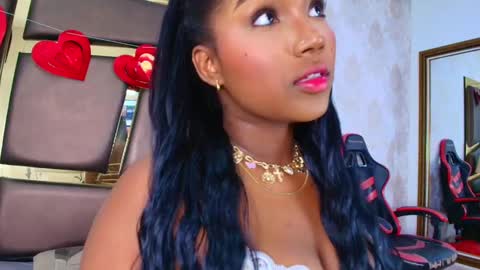 ALEJANDRA  online show from February 13, 2025, 10:33 pm