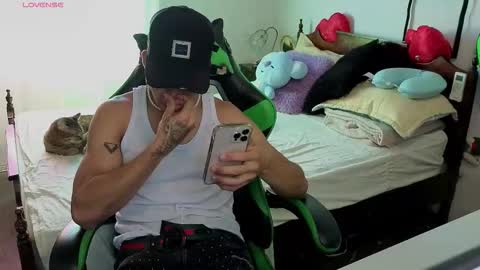 Snapshot of alejandrojf_00 chatting on October 3, 2025, 1:52 pm Daiki jack online show from October 3, 2025, 1:52 pm