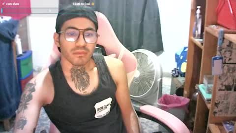alejandropppzz online show from February 11, 2025, 8:26 am