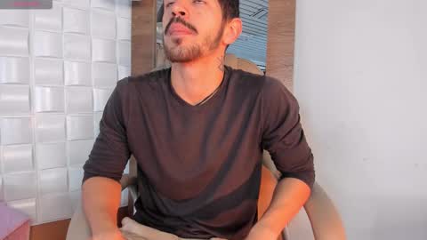 Alejo  online show from February 8, 2026, 3:32 am