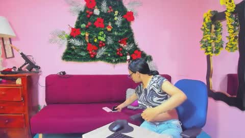 zoe and Kataleya online show from January 19, 2026, 12:20 pm