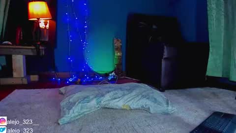alejo_323__ online show from March 4, 2025, 4:17 am