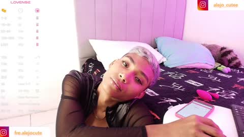 alejo_cute online show from December 29, 2024, 8:15 pm