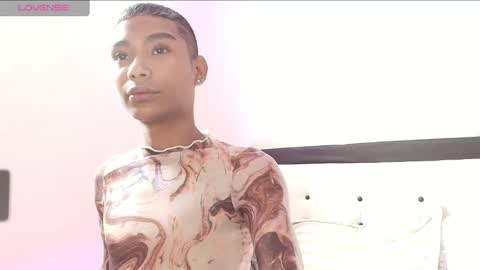 alejo_cute online show from February 1, 2025, 2:13 pm