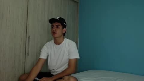 alejo_gray online show from September 24, 2025, 3:54 am