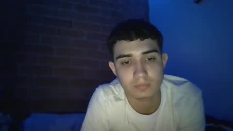 alejo_gray1 online show from October 19, 2025, 11:05 pm