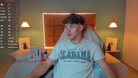 ALejoo Saenz online show from October 13, 2025, 8:47 am