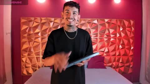 aleking13 online show from October 10, 2025, 12:48 pm