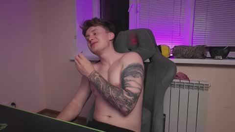 Alex and Linar online show from November 30, 2025, 10:58 pm