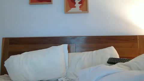 Aleks -  online show from April 20, 2026, 11:06 pm