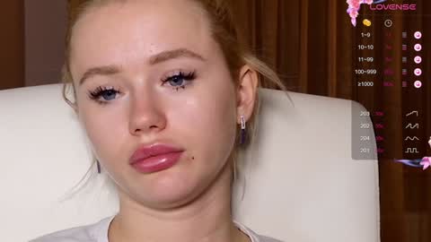 Snapshot of aleksalore chatting on December 20, 2024, 8:06 am Lexi online show from December 20, 2024, 8:06 am