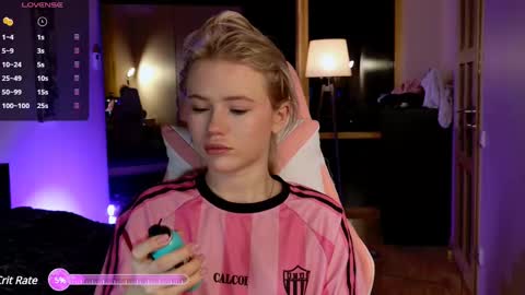 Snapshot of aleksalore chatting on March 3, 2025, 4:14 am Lexi online show from March 3, 2025, 4:14 am