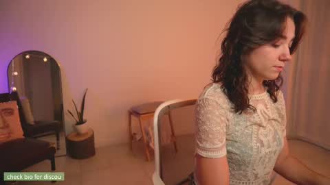 Ale online show from February 10, 2025, 11:23 pm