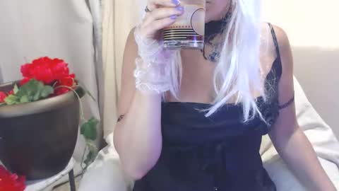 Snapshot of alenablack chatting on October 2, 2025, 12:50 am Luly online show from October 2, 2025, 12:50 am