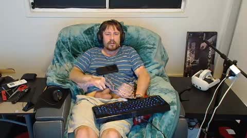 alertdingo11 online show from March 10, 2025, 1:10 pm