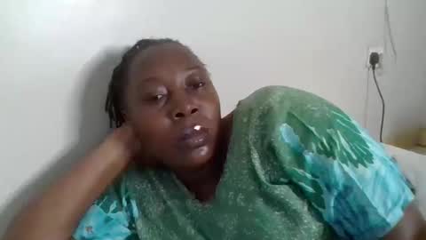 Snapshot of alesha_ chatting on February 13, 2026, 6:53 am Noreen Kennth and Emilly online show from February 13, 2026, 6:53 am