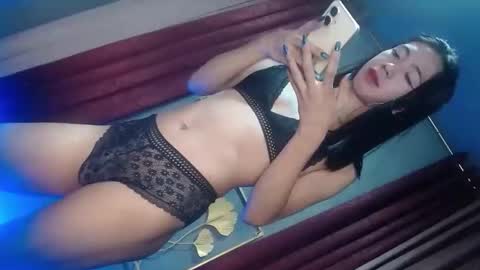 Snapshot of alesharios chatting on October 19, 2025, 10:54 pm Alesha online show from October 19, 2025, 10:54 pm