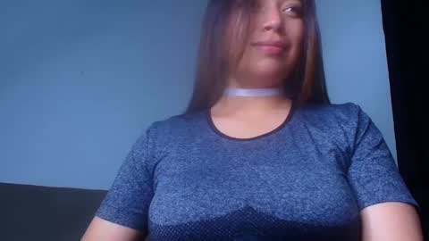 Snapshot of aleska_dollx chatting on March 11, 2025, 12:54 am QUEEN OFF MILk IM BACK 15 NOV online show from March 11, 2025, 12:54 am