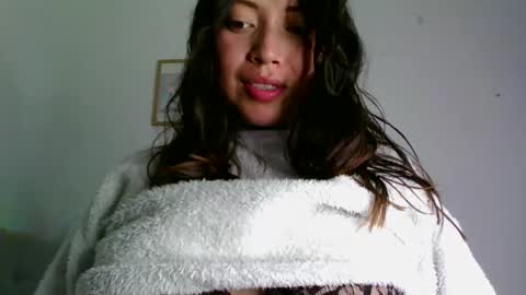 QUEEN OFF MILk  IM BACK  15 NOV online show from April 25, 2026, 3:09 pm