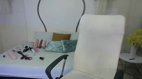 Snapshot of aleska_swarovski chatting on January 28, 2025, 3:46 pm Aleska 3 online show from January 28, 2025, 3:46 pm