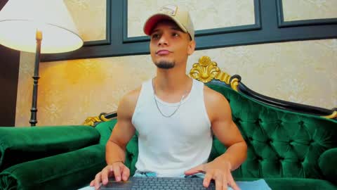 Alessandro King online show from February 5, 2025, 11:44 am