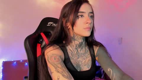 Snapshot of alessafrost_ chatting on December 18, 2024, 12:54 am Onlyfans Babykarma6 online show from December 18, 2024, 12:54 am