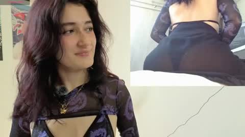 Snapshot of alessandralb chatting on April 1, 2026, 8:06 pm Alessandra Leblanc online show from April 1, 2026, 8:06 pm