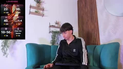 Snapshot of alessandro_dybala chatting on September 17, 2025, 12:18 pm Alessandro Dybala online show from September 17, 2025, 12:18 pm