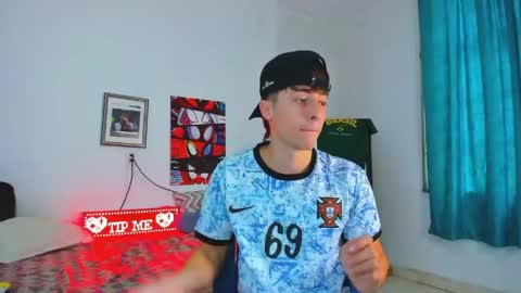 Alessandro Dybala online show from April 25, 2026, 1:41 pm