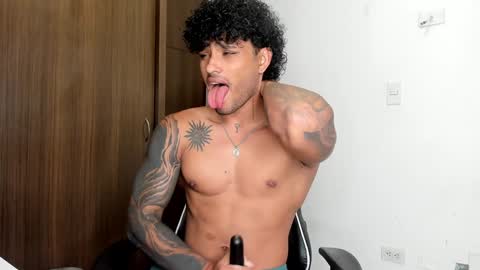 Alessandro Vanni online show from January 22, 2025, 11:32 pm