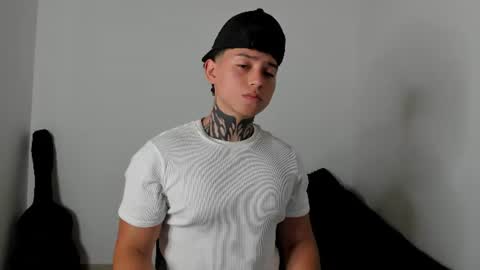 Alessandro online show from June 16, 2026, 11:18 pm