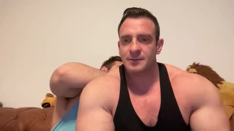 Snapshot of alessandrobuilder chatting on March 7, 2025, 11:05 pm Alessandrobuilder online show from March 7, 2025, 11:05 pm