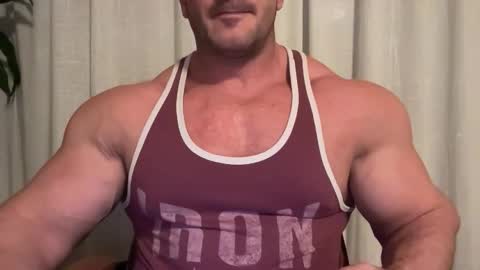 Snapshot of alessandrobuilder chatting on September 19, 2025, 7:14 pm Alessandrobuilder online show from September 19, 2025, 7:14 pm