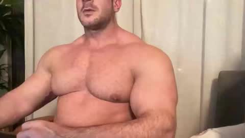 Alessandrobuilder online show from November 6, 2025, 12:11 am