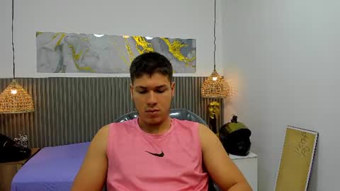 Snapshot of alessandrofranco chatting on July 2, 2026, 12:33 pm Alessandro Franco online show from July 2, 2026, 12:33 pm