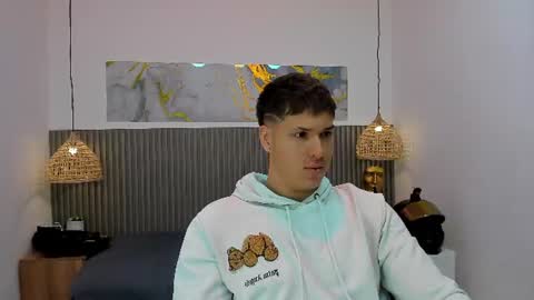 Snapshot of alessandrofranco chatting on August 8, 2026, 12:29 pm Alessandro Franco online show from August 8, 2026, 12:29 pm