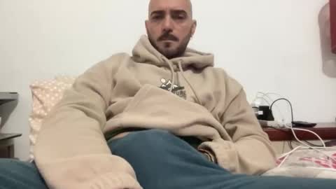 alessandromori91 online show from January 9, 2026, 10:00 pm