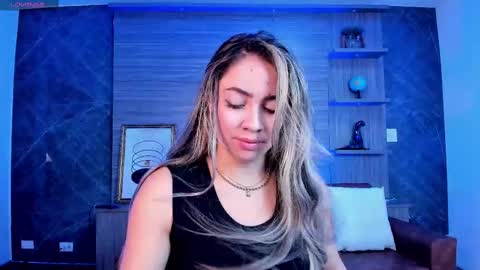 Snapshot of alessia_taylorr chatting on September 18, 2025, 11:45 am Alessia  Everyday From 0530 to 1430 Col Time online show from September 18, 2025, 11:45 am