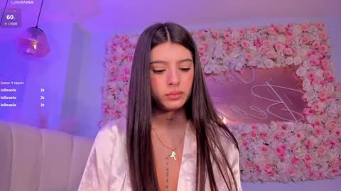 Snapshot of alessiacorleone_ chatting on December 13, 2024, 11:39 pm Alessia online show from December 13, 2024, 11:39 pm