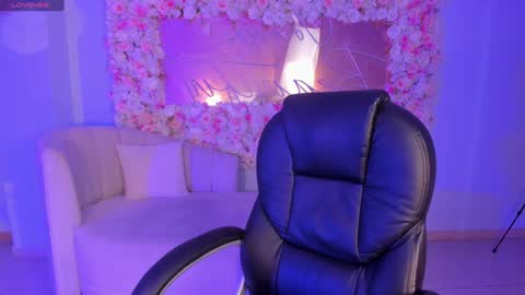 Snapshot of alessiacorleone_ chatting on December 22, 2024, 3:33 pm Alessia online show from December 22, 2024, 3:33 pm