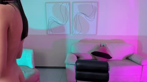 Snapshot of alessiacorleone_ chatting on January 27, 2025, 8:49 pm Alessia online show from January 27, 2025, 8:49 pm
