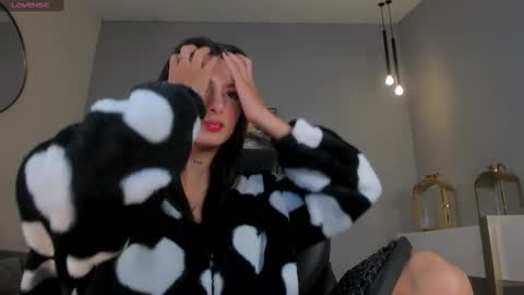 Snapshot of alessiacorleone_ chatting on February 26, 2025, 2:15 am Alessia online show from February 26, 2025, 2:15 am
